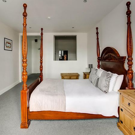 OYO Gin House Hotel Greenock Buitenkant foto