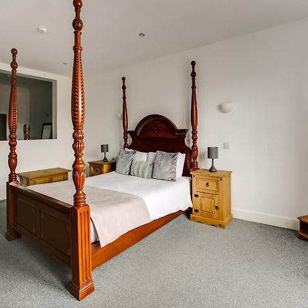 OYO Gin House Hotel Greenock Buitenkant foto