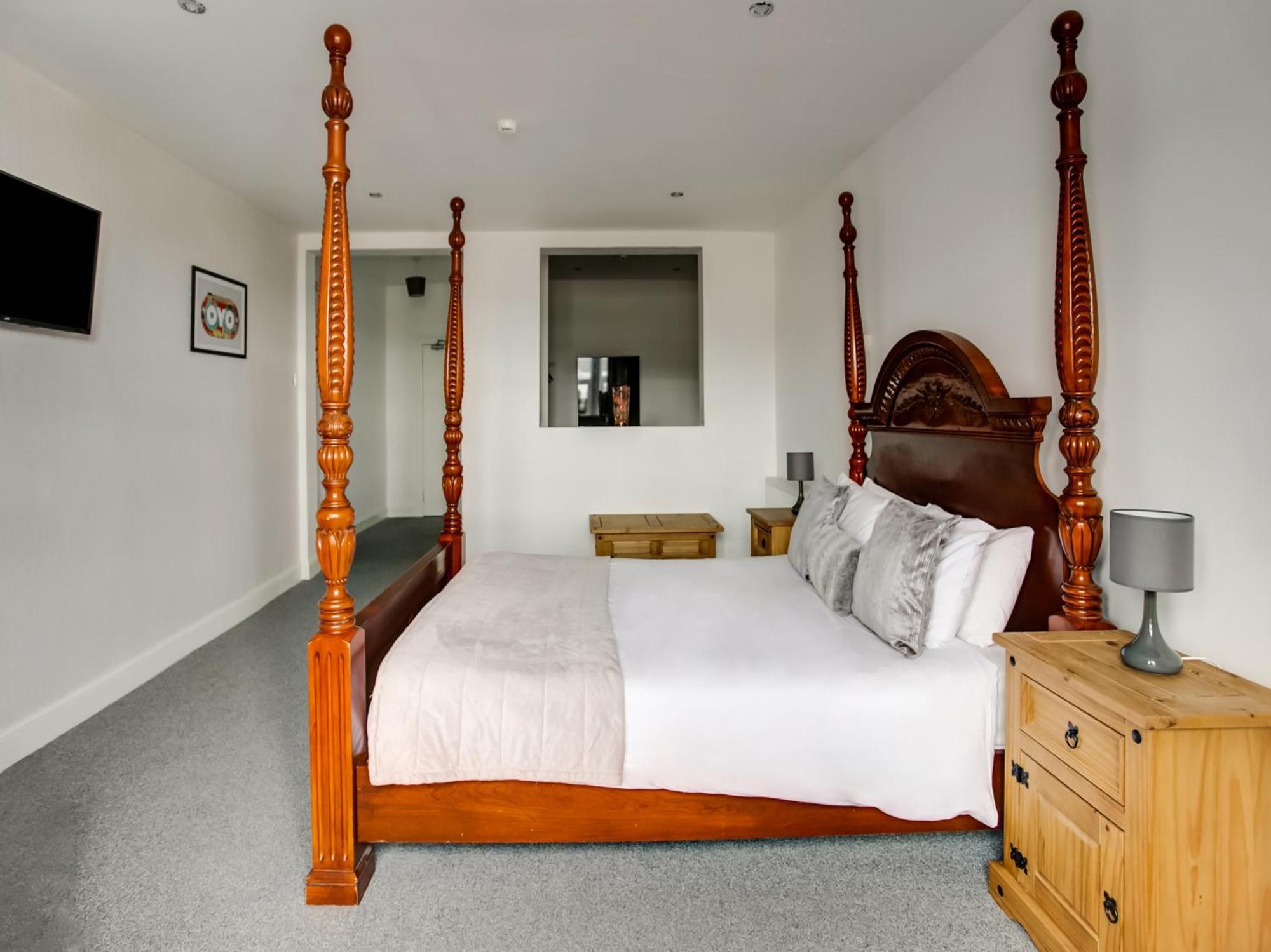 OYO Gin House Hotel Greenock Buitenkant foto